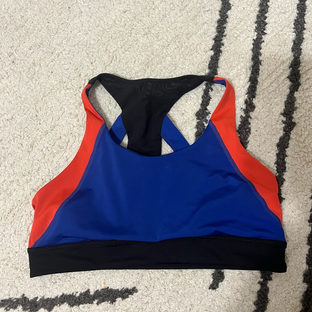 Sports bra